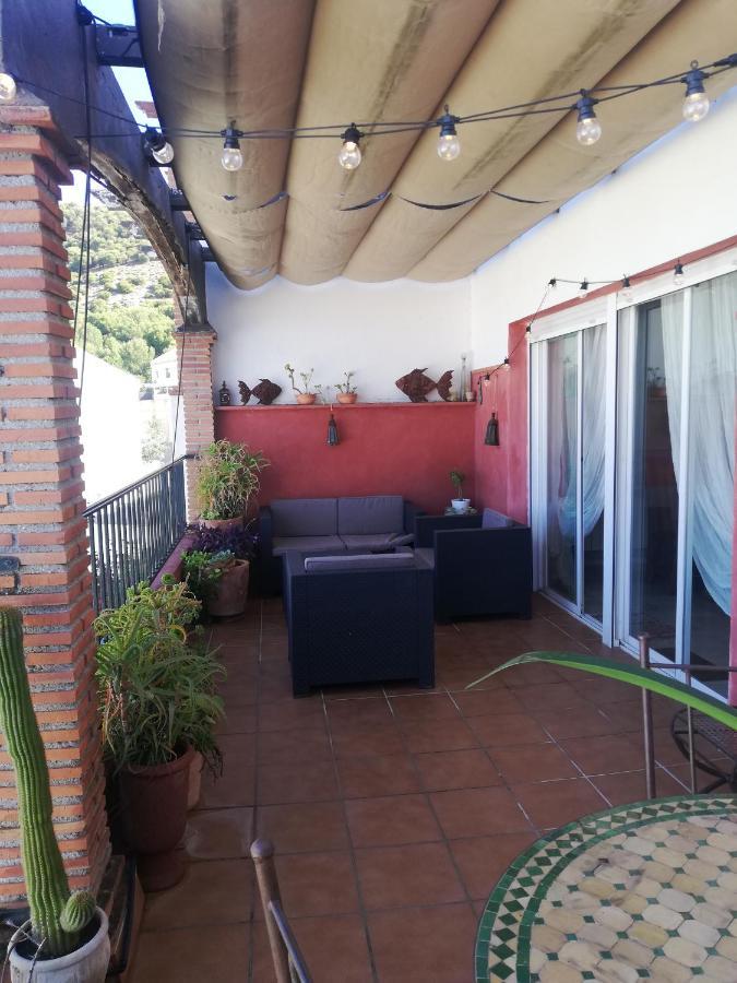 Comfortable Single Bluing Room B&B Granada Exterior foto