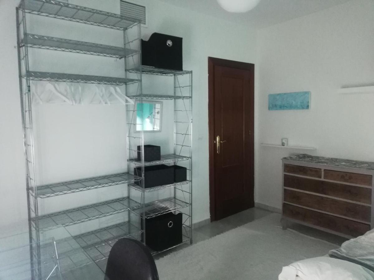 Comfortable Single Bluing Room B&B Granada Exterior foto